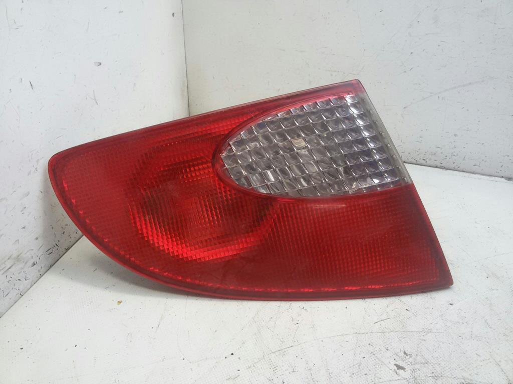 RUECKLEUCHTE I L; Rückleuchte L; AVENSIS LIFT/LIM/KOM; TYP T22 LIFTBACK/LIM/KOMBI AB 10/97 BIS 12/02; 8156005080; N.L.