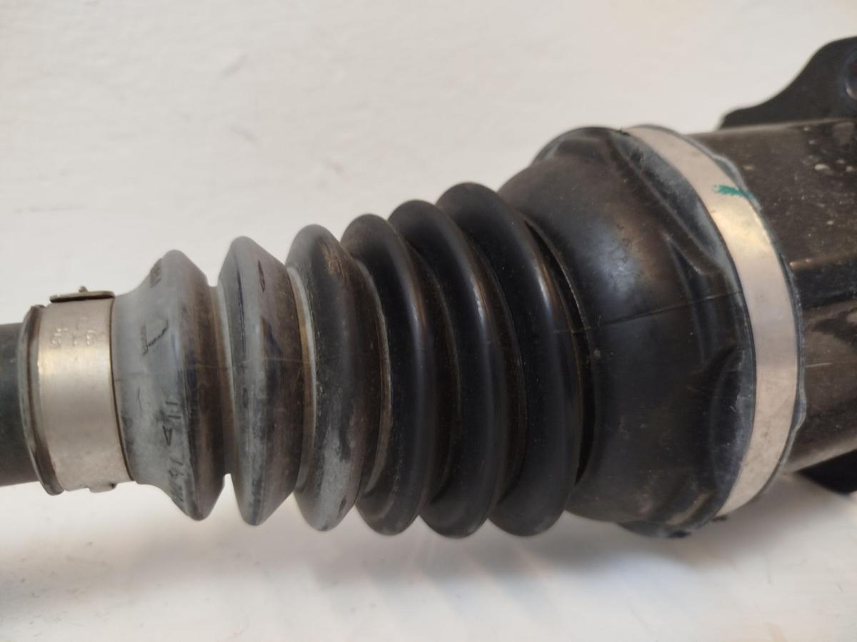 NIO EL6 Elektro SUV Antriebswelle vorn links Gelenkwelle Fahrerseite