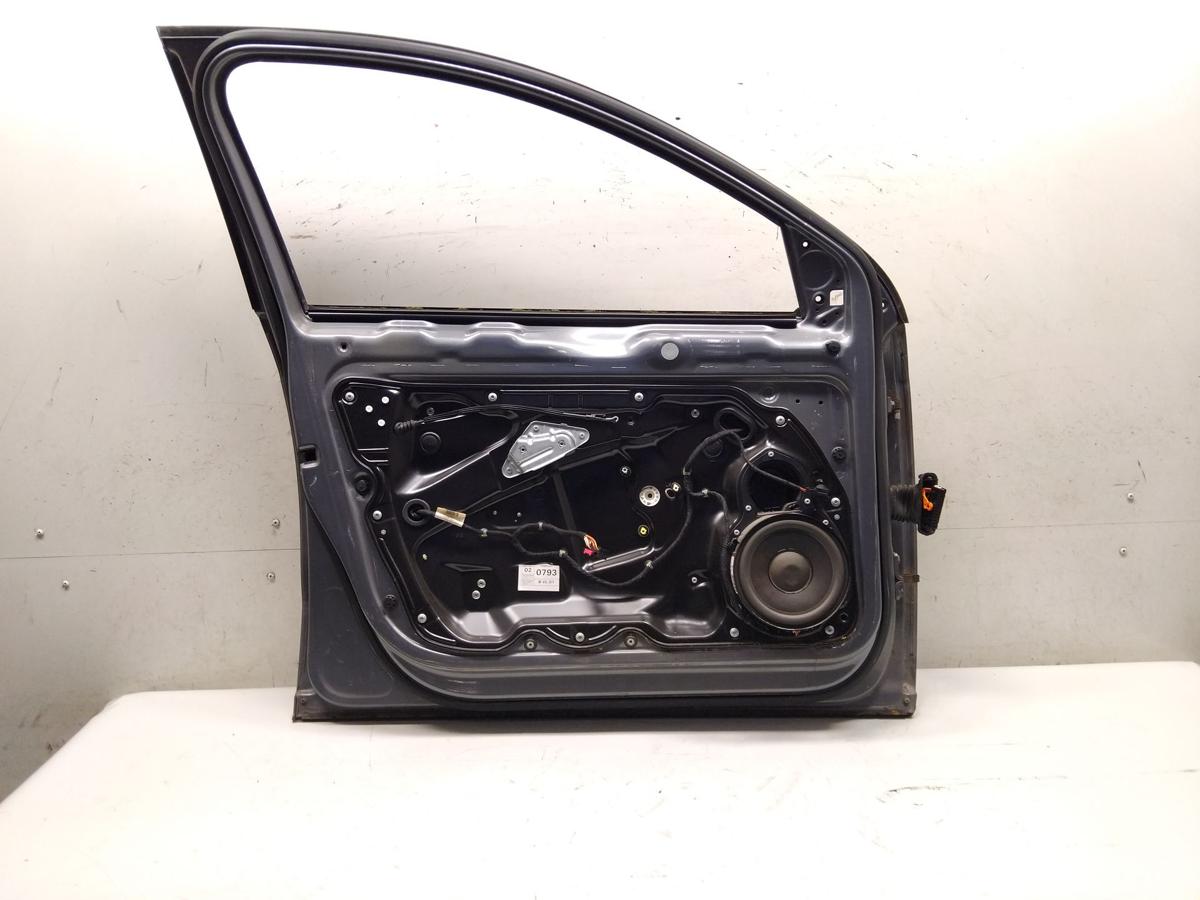 VW Passat 3C original T&uuml;r vorn links LA7T United Grey Metallic BJ2007