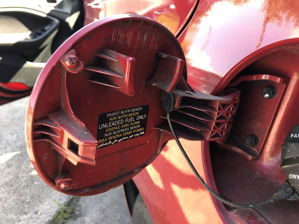 Hyundai i20 GB Tankklappe Tankdeckel Tankverschluss Passion Red OR