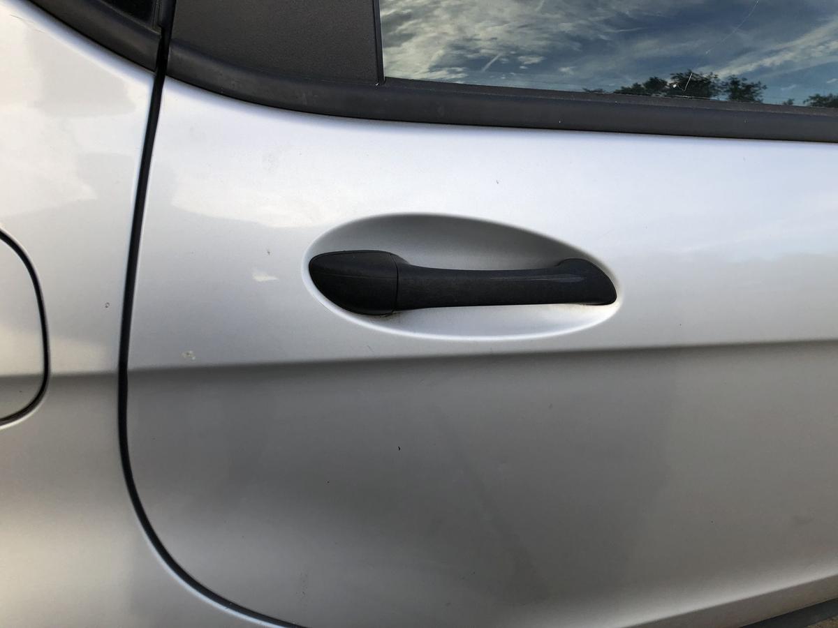 Mercedes A Klasse W169 bis 08 Tür hinten rechts vor Mopf Fondtür 761 silber