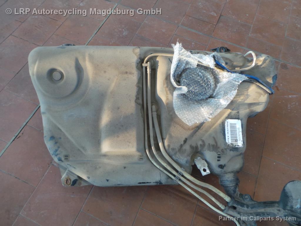 Tank Kraftstoffbehälter Kraftstofftank Benzintank VW Polo 9N1 4 trg Stufenheck