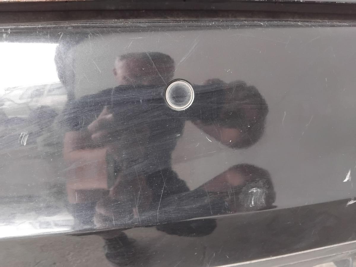VW Golf 5 Variant original Sto&szlig;f&auml;nger Sto&szlig;stange hinten mit PDC BJ2007 LC9X Deep Black