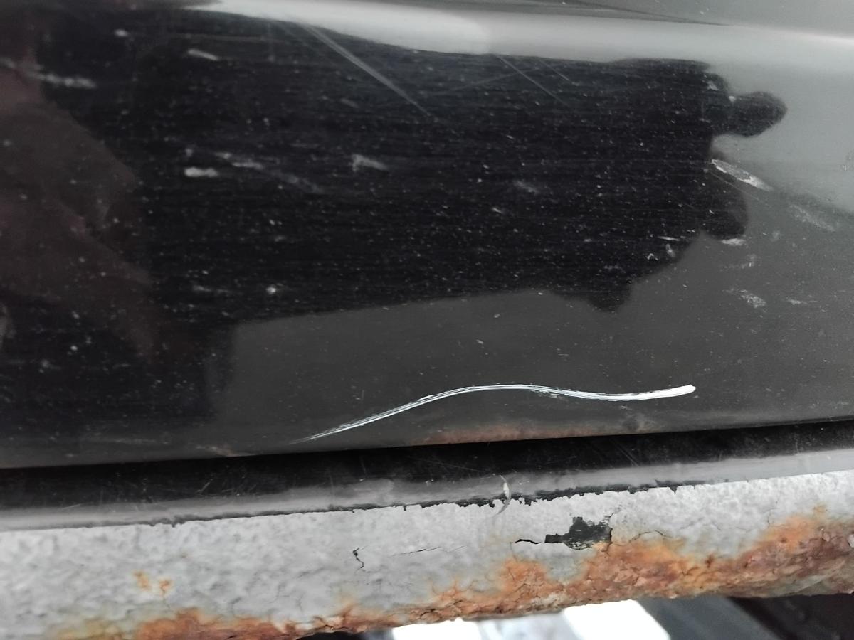 Dodge Caliber T&uuml;r vorn rechts Beifahrert&uuml;r schwarzmetallic BJ2008 Anrostung