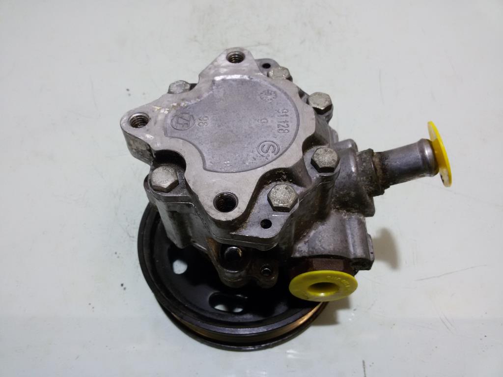 Audi A4 8E original Servopumpe 7690955121 BJ2004