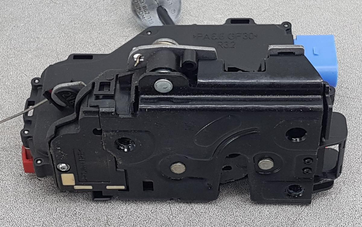 VW Touran 1T Türschloss vorn rechts 3D1837016AC Bj2007 für ZV 9 Pins