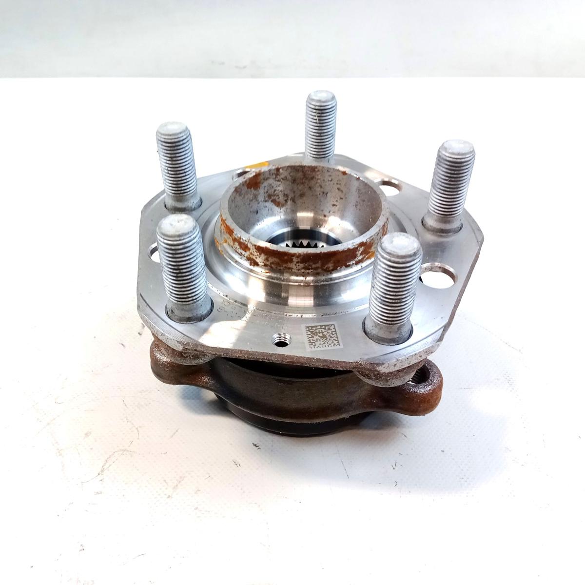 Tesla Model 3 original Radnabe mit Radlager hinten 1044123-00-B Bj.2022