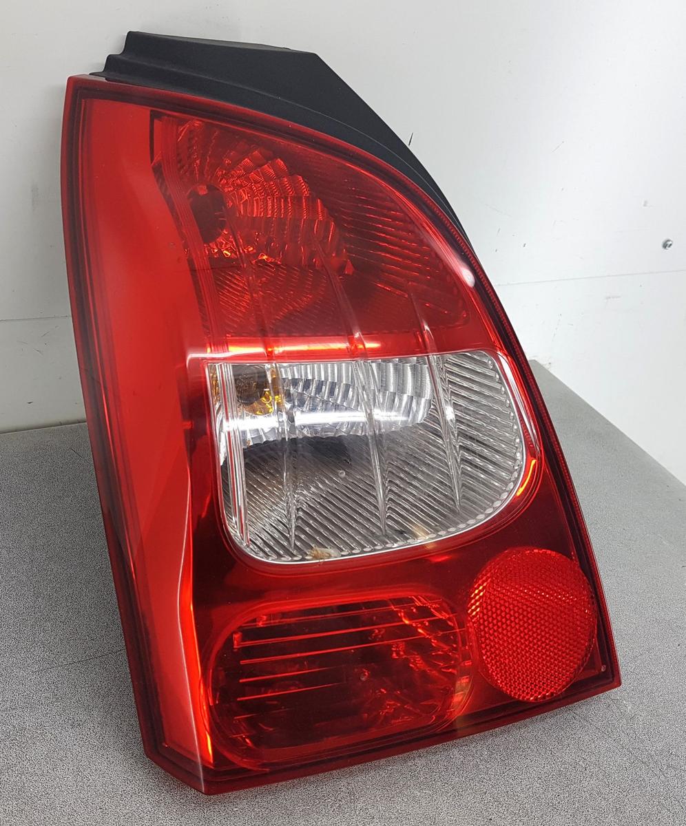 Renault Twingo II Rückleuchte Rücklicht links 8200387888 Bj2010 Modell bis 2012