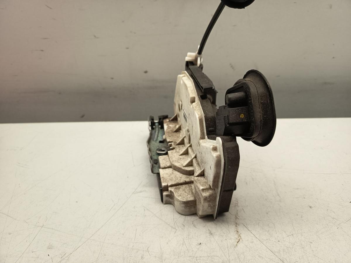 VW Golf VI 5K original T&uuml;rschloss hinten links Fond 5K4839015B Bj 2009