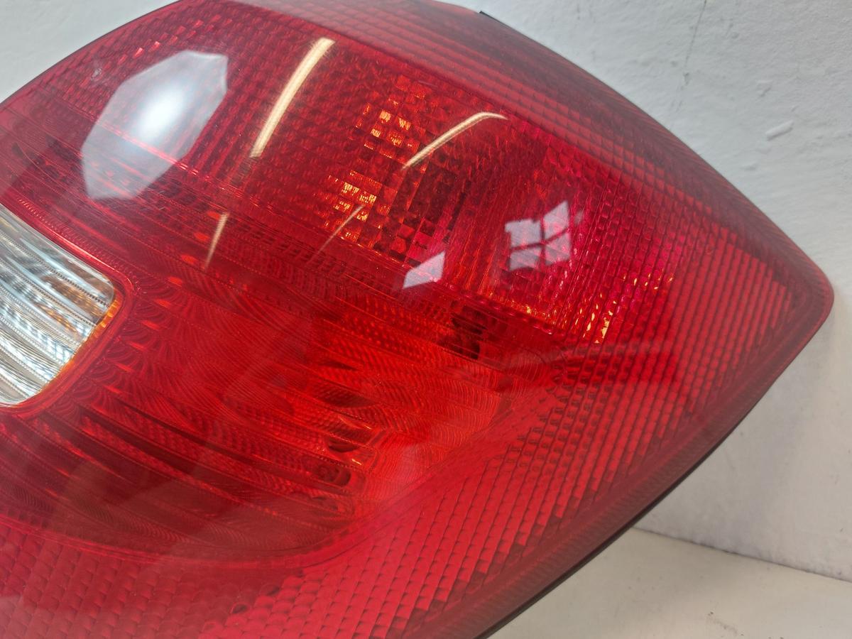 Skoda Fabia 5J R&uuml;ckleuchte rechts R&uuml;cklicht Heckleuchte 5 t&uuml;rer Schlusslicht
