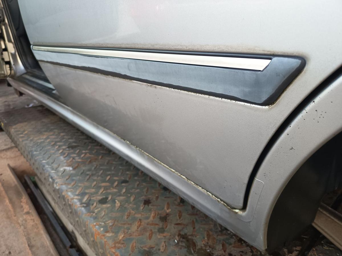 Peugeot 406 Break original T&uuml;r hinten links Fond EYC Quartzgrau Bj 2003