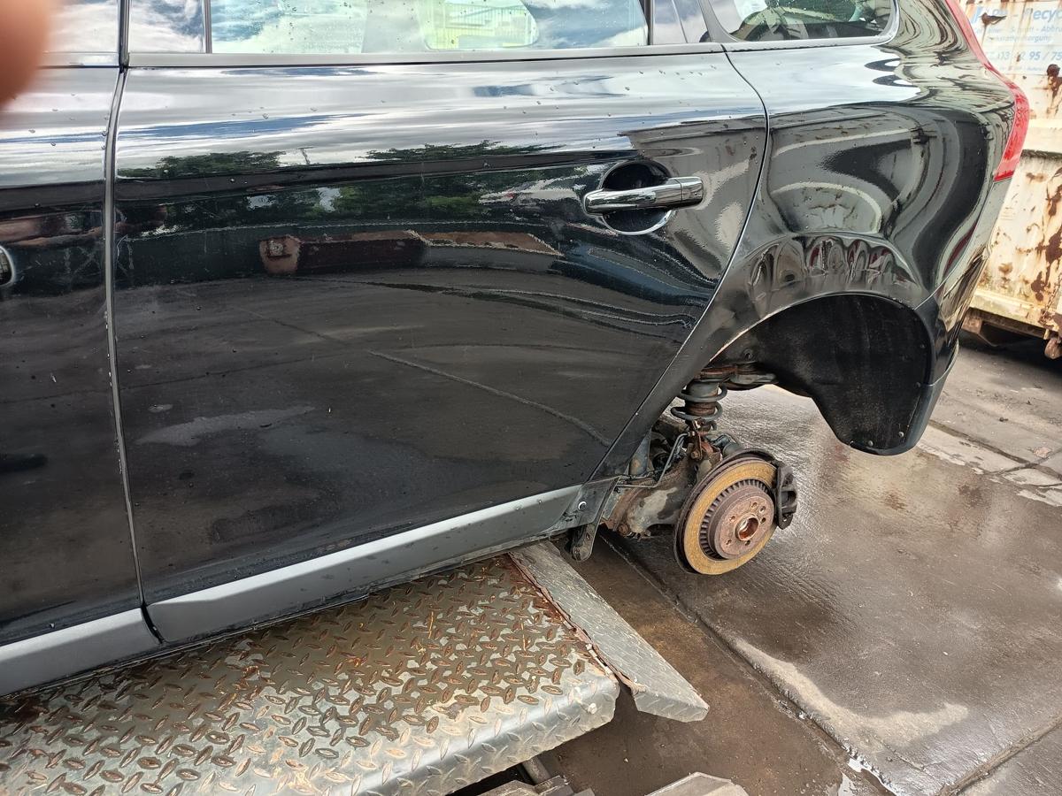 Volvo XC60 I Y20 orig Tür hinten links Fahrerseite Black Solid Bj 2010