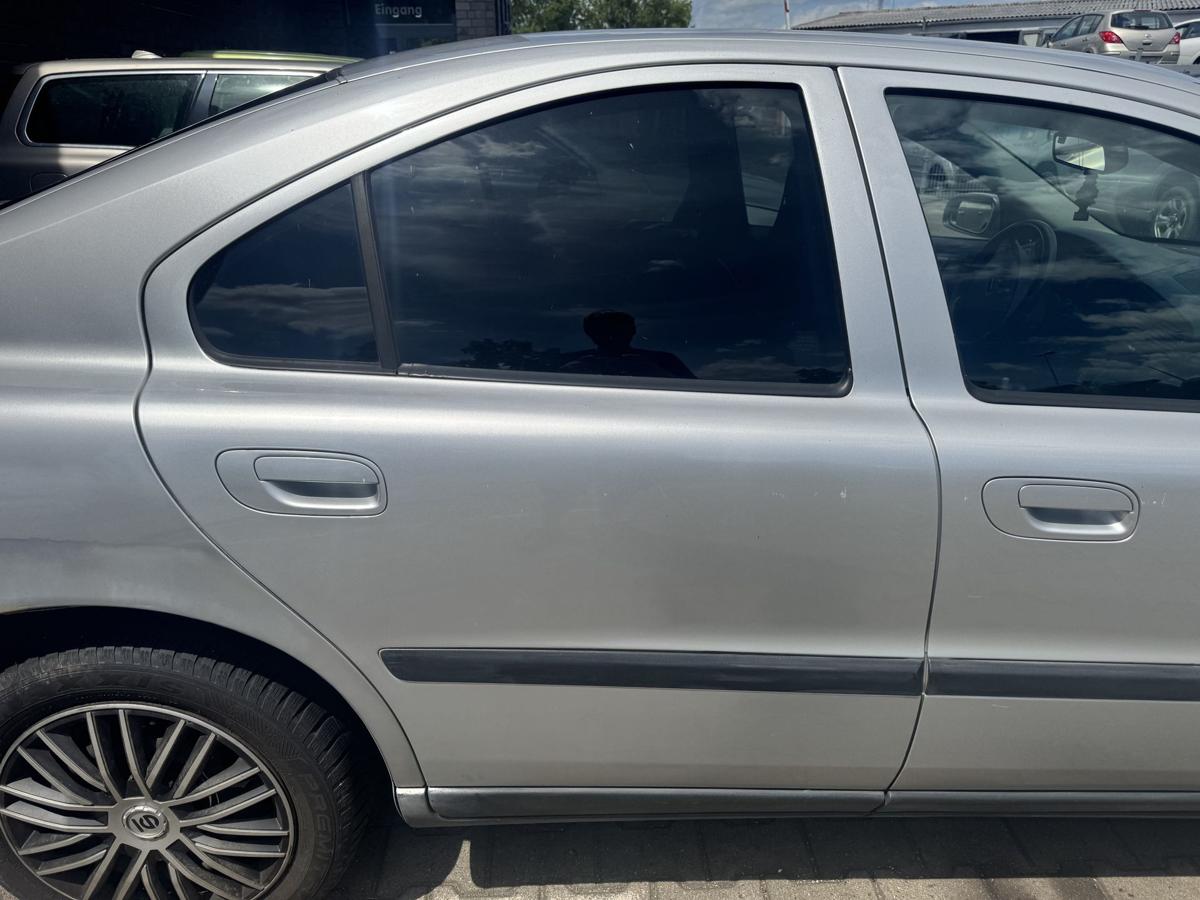 Volvo S60 original T&uuml;r hinten rechts 426 silbermetallic Rohbau Bj.2002