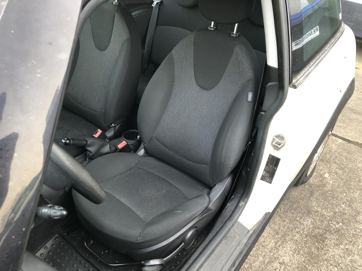 BMW Mini R56 Sitz vorne links Fahrersitz Stoffsitz Autositz ohne Heizung
