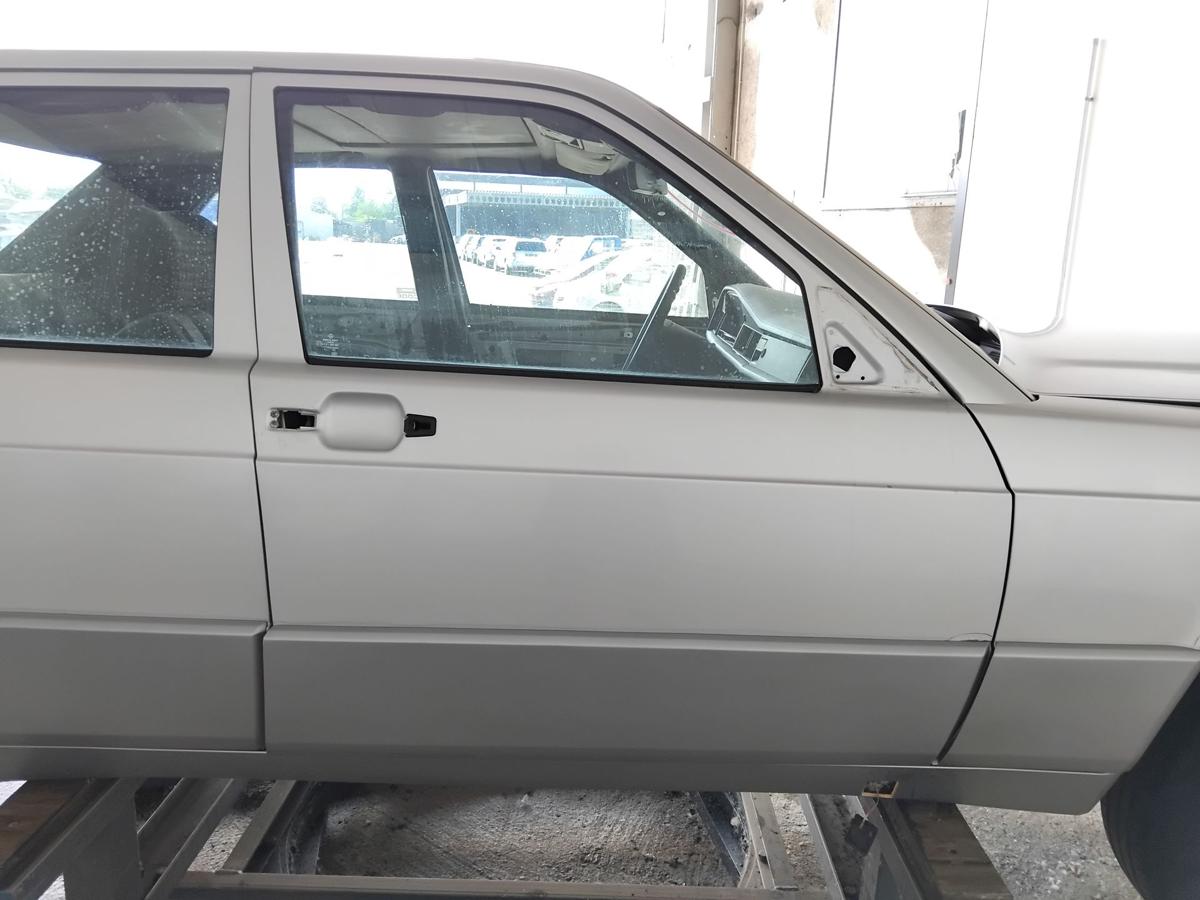 Mercedes Benz 190 W201 T&uuml;r vorn rechts Beifahrert&uuml;r BJ1991 Mopf 744 brillantsilbermetallic