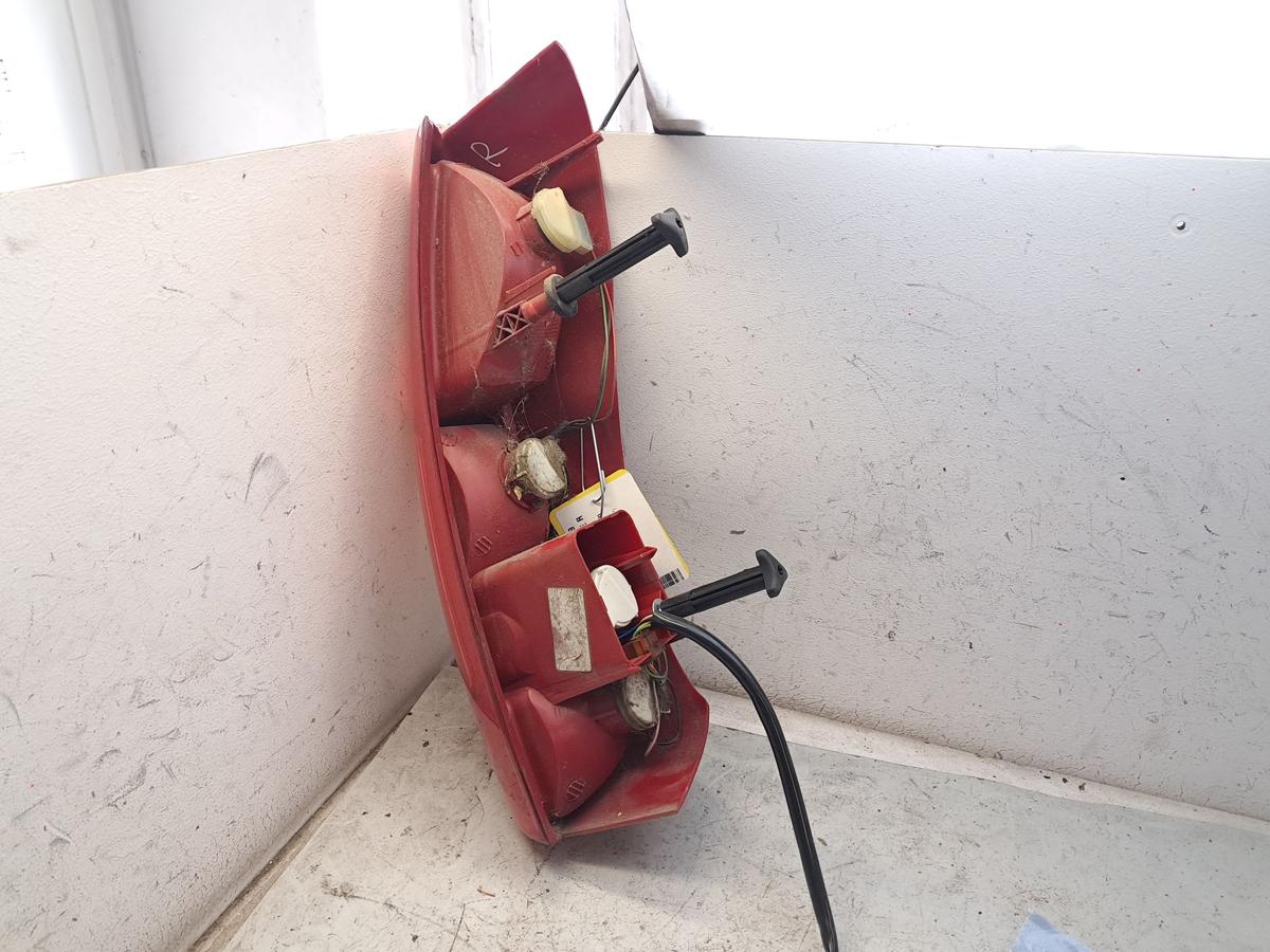 Peugeot 807 original R&uuml;ckleuchte Heckleuchte rechts Bj.2008