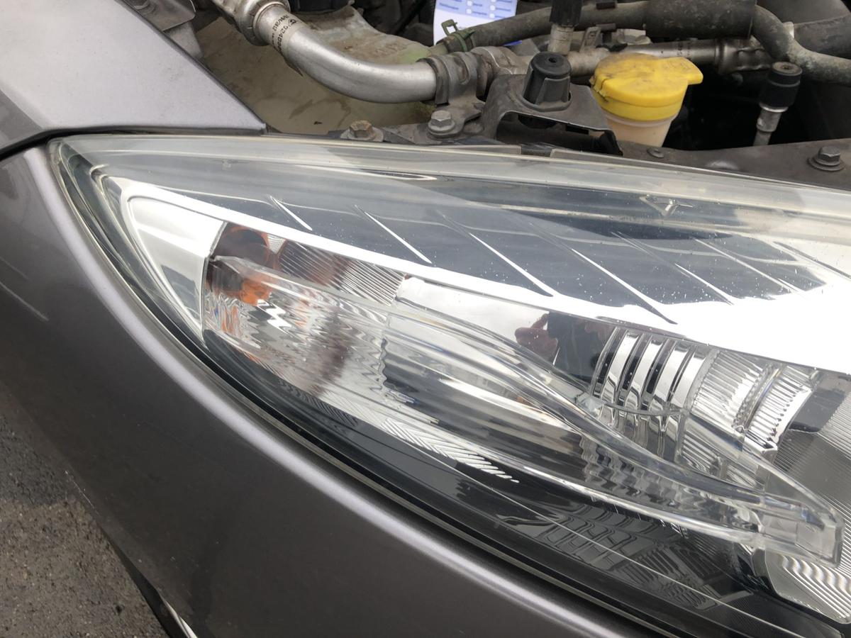 Renault Megane III 3 Scheinwerfer vorn rechts Halogen Frontscheinwerfer Lampe