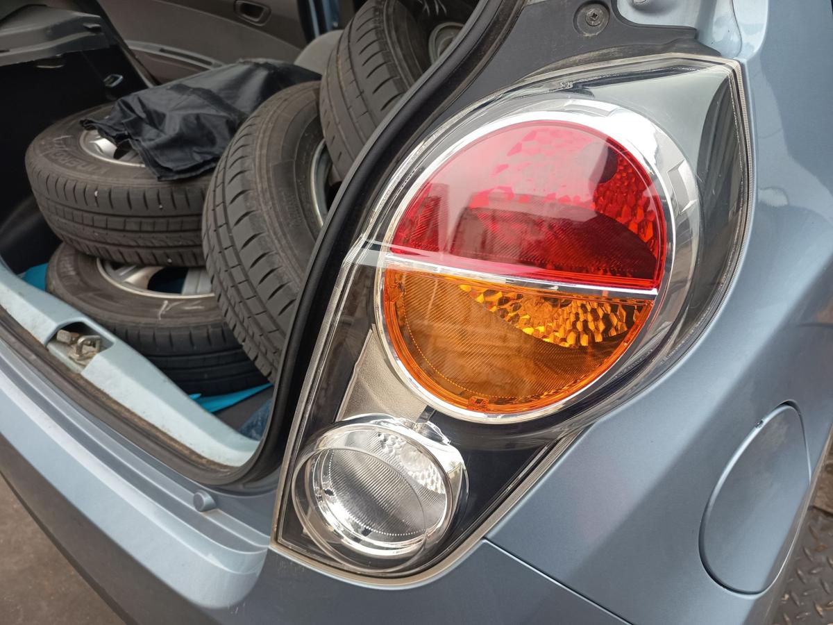Chevrolet Spark M300 original R&uuml;ckleuchte rechts Heck Schluss Licht Bj 2012