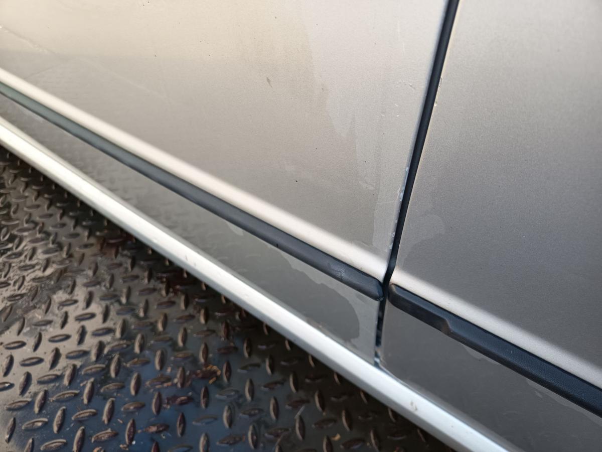 Skoda Fabia 6Y original T&uuml;r vorn links Fahrer F7T Diamantsilber Bj 2002