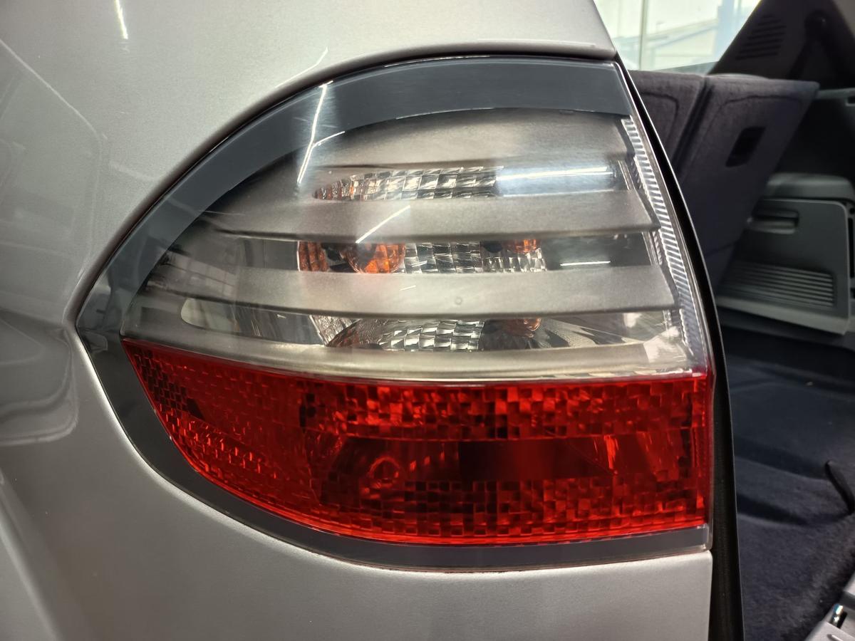 Ford S-Max 1 original Rückleuchte links Heck/Schluss/Licht Bj 2009