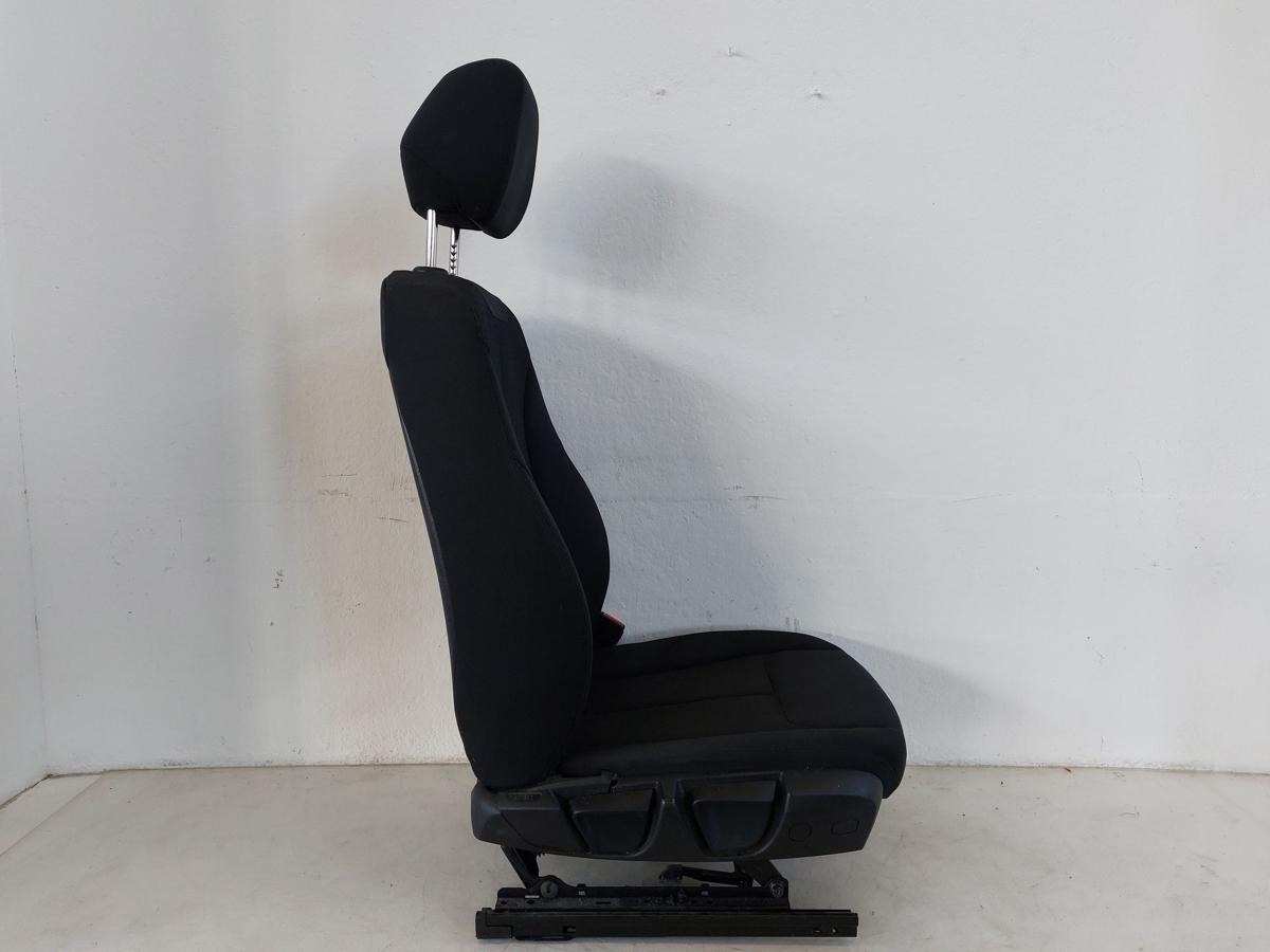 BMW 1er F20 Sitz vorn rechts Beifahrersitz Stoff mit Heizung Autositz Stoffsitz