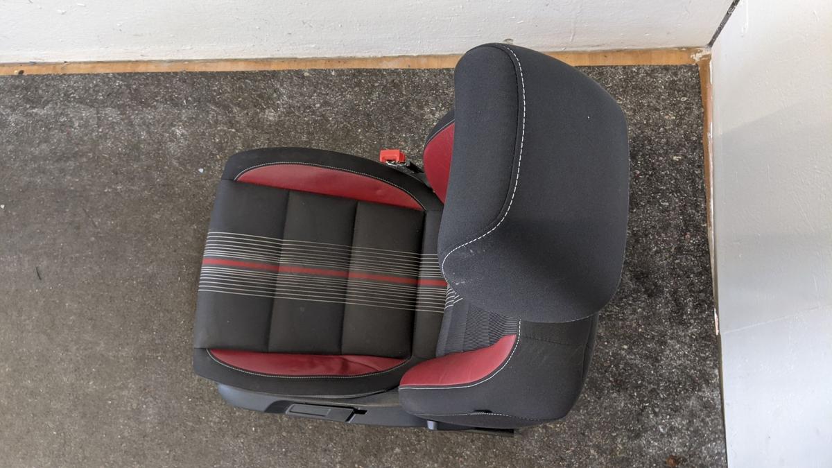 Sitzausstattung Sitz Match Rücksitz Fahrersitz Beifahrersitz SHZ VW Golf VI 6 1K