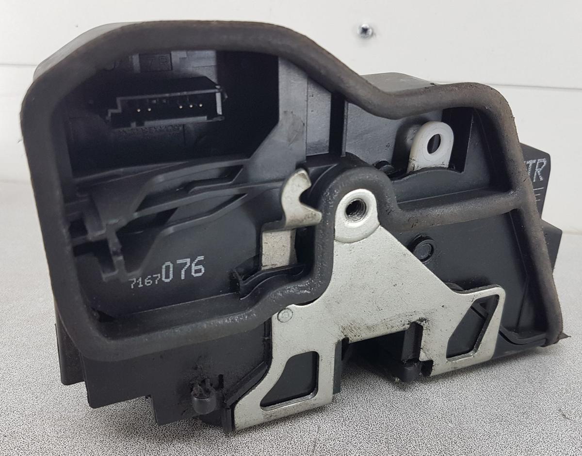 BMW X3 E83 Türschloss hinten rechts 7167076 Bj2006 für ZV 5 Pins