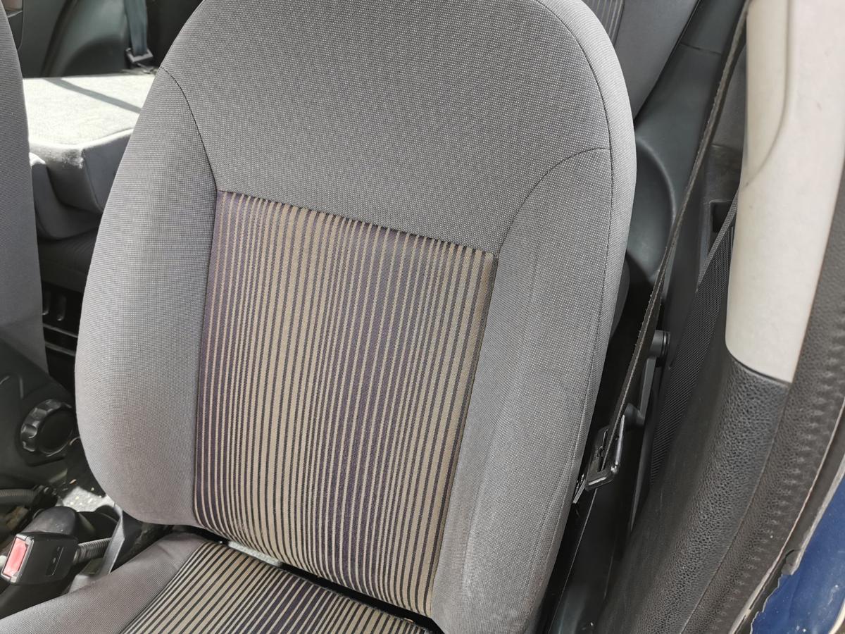 Ford Fusion JU2 Fahrersitz Sitz Autositz vorn links Stoff Höhenverstellung