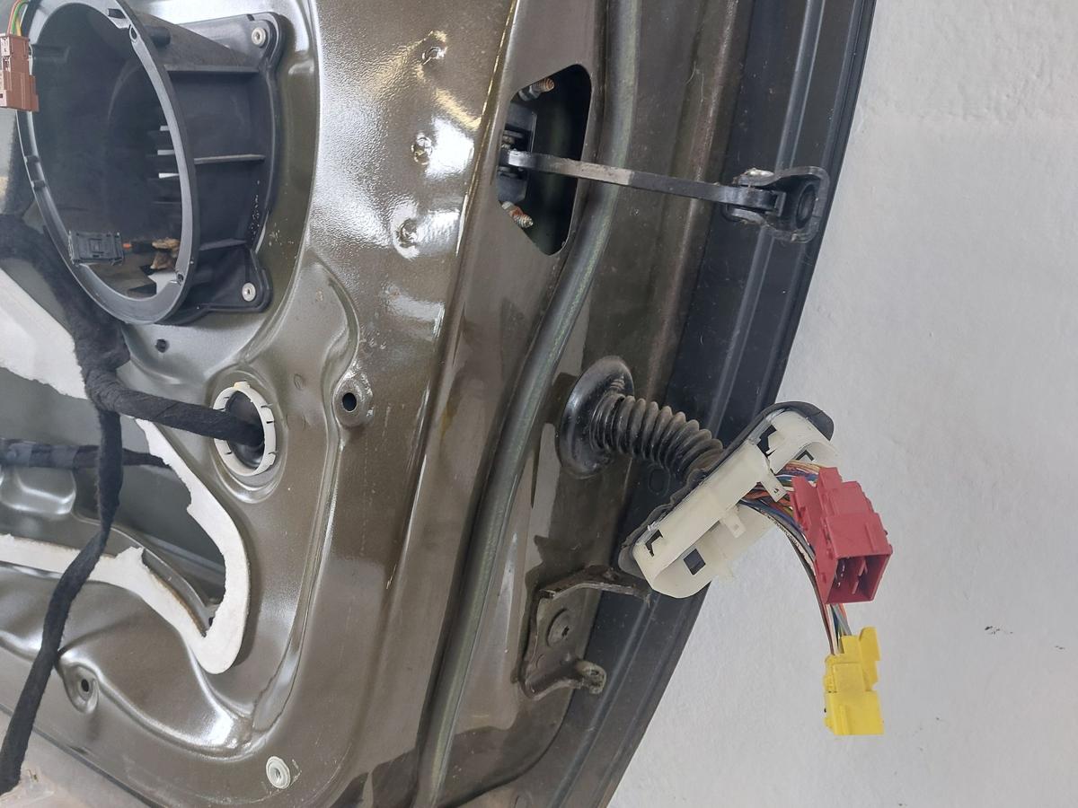 Peugeot 3008 I Typ 0U T&uuml;r vorn links Fahrert&uuml;r im Rohbau KDK Hickory Braun