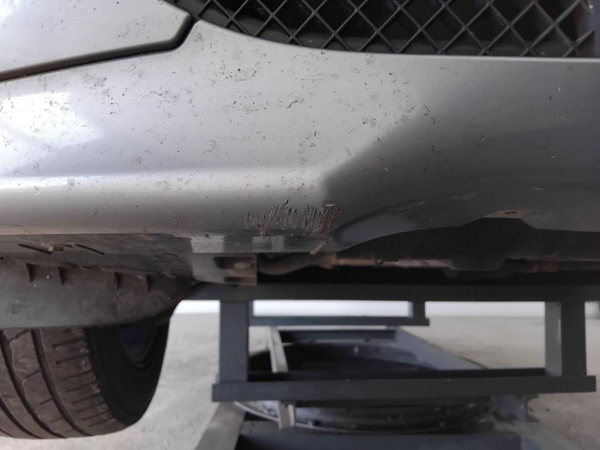 BMW 1er E81 E87 original Stoßstange Stoßfänger vorn BJ2006 A18 Quarzblau