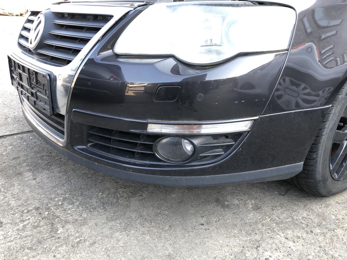 VW Passat 3C B6 Sto&szlig;f&auml;nger vorn Frontsch&uuml;rze Grill PDC NSW SRA LC8Z Moccabrown