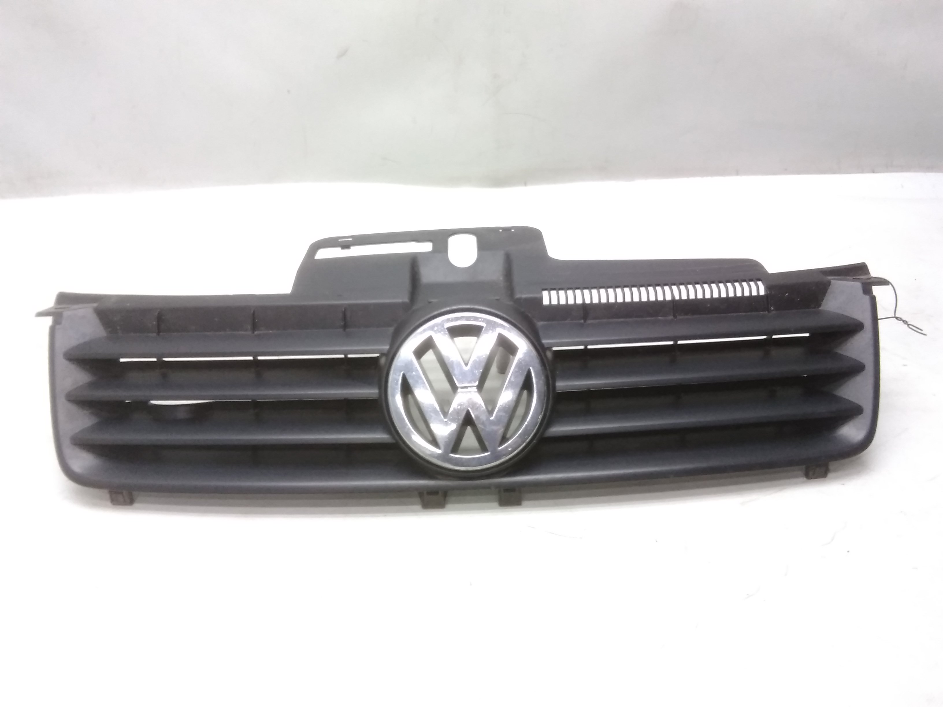 VW Polo 9N Bj.2002 original Kühlergrill Grill