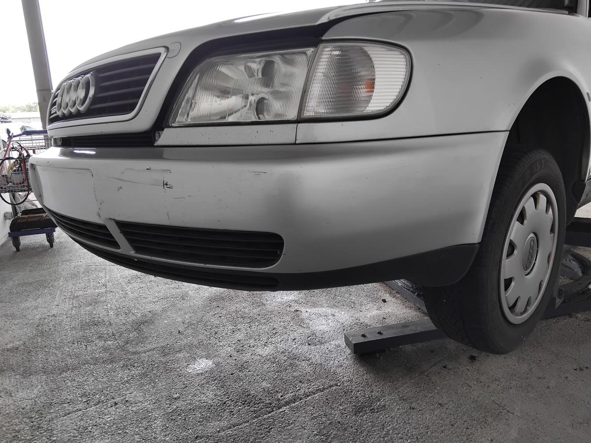 Audi A6 C4 original Sto&szlig;f&auml;nger Sto&szlig;stange vorn LY7M alusilber A6 Facelift BJ1996