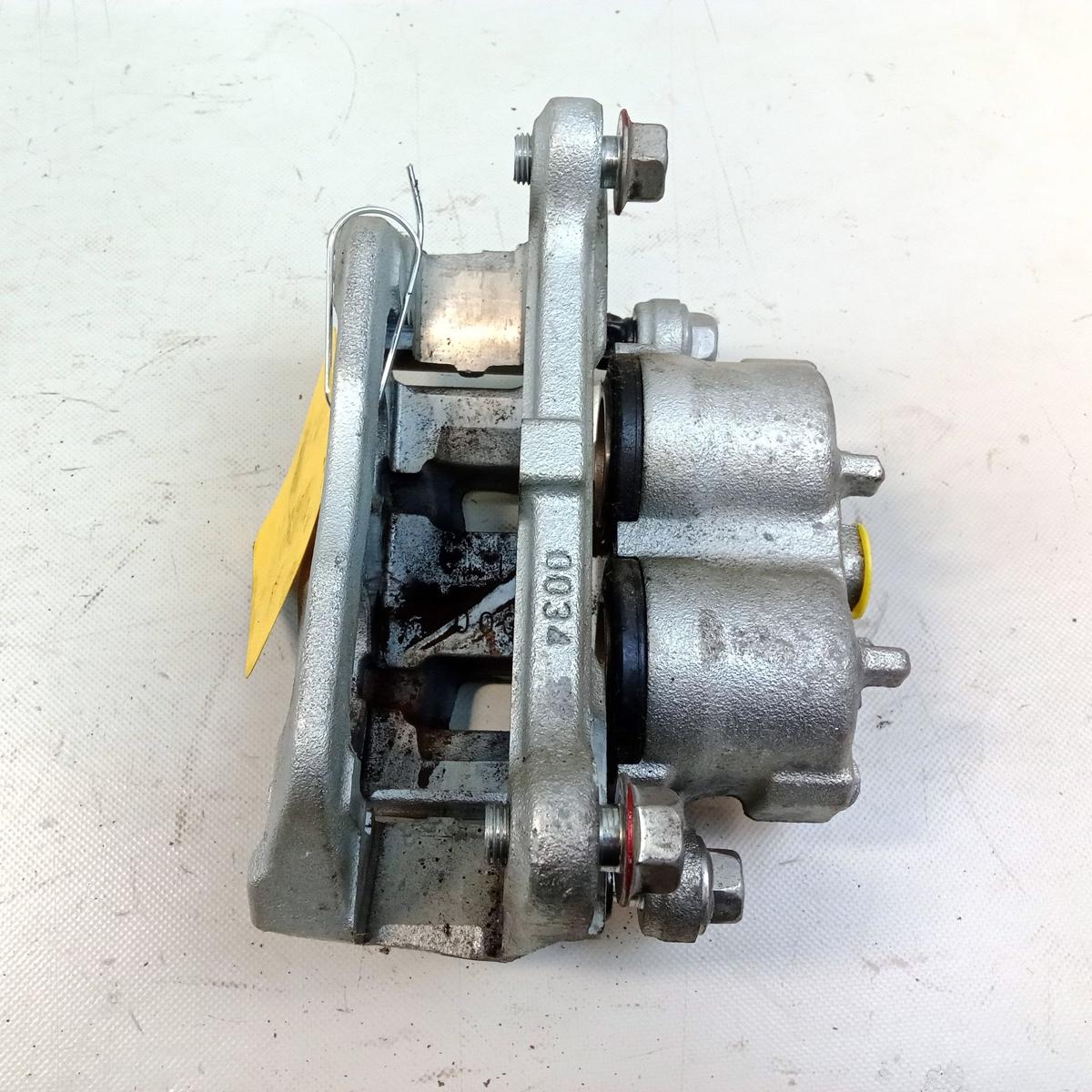 Mitsubishi Eclipse Cross original Bremssattel rechts vorn 2.4 72kw 4B12