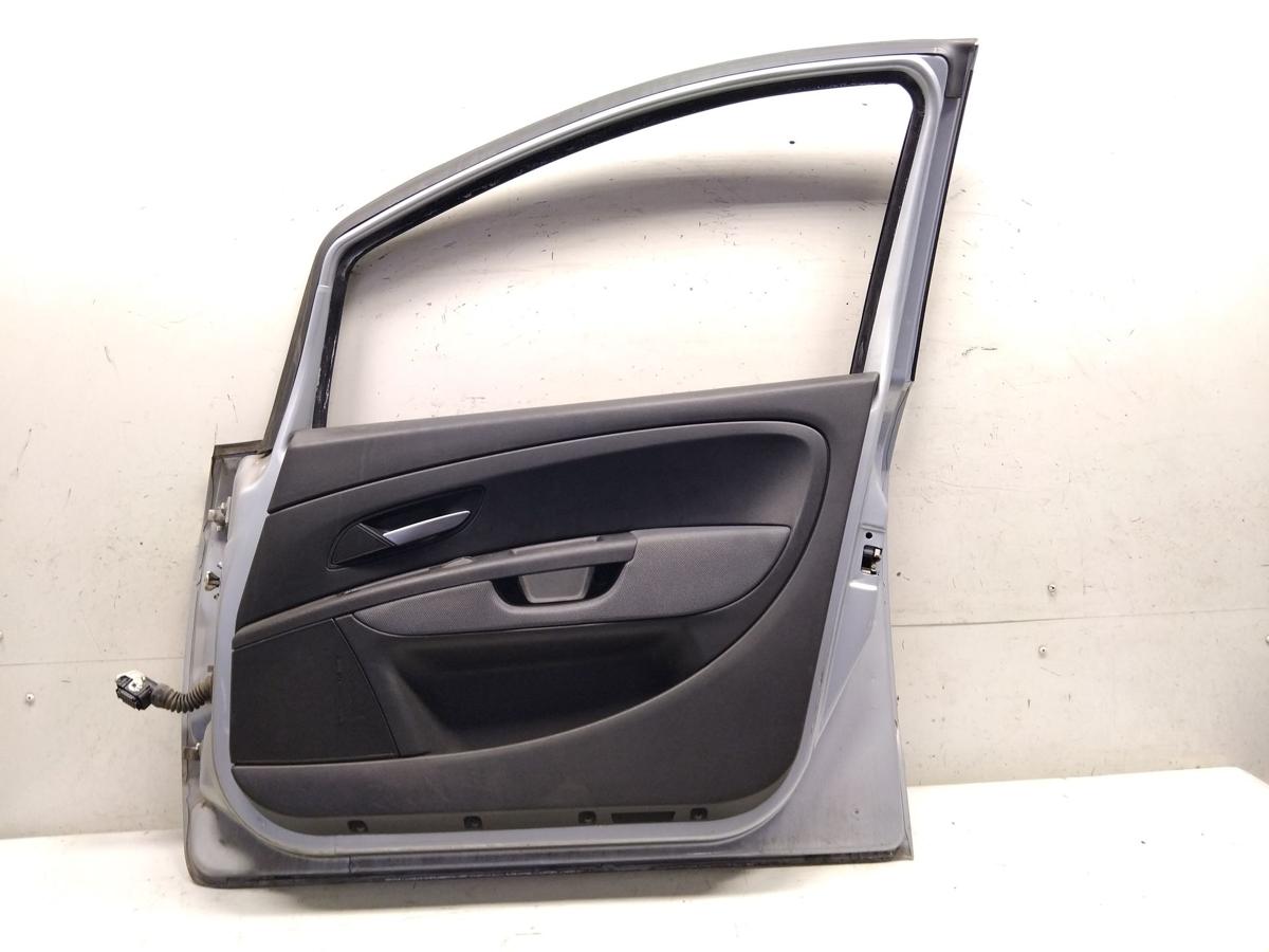 Fiat Grande Punto 199 T&uuml;r vorn rechts Beifahrert&uuml;r 5-T&uuml;rer BJ2009 589/A Grigio Argento Vivo Metallic