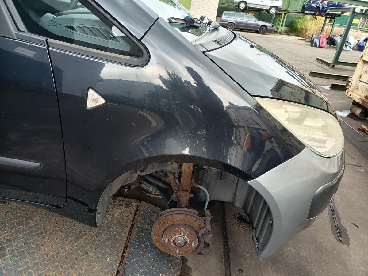 Mitsubishi Colt Z30 original Kotfl&uuml;gel rechts 3 T&uuml;rer schwarz Baujahr 2007