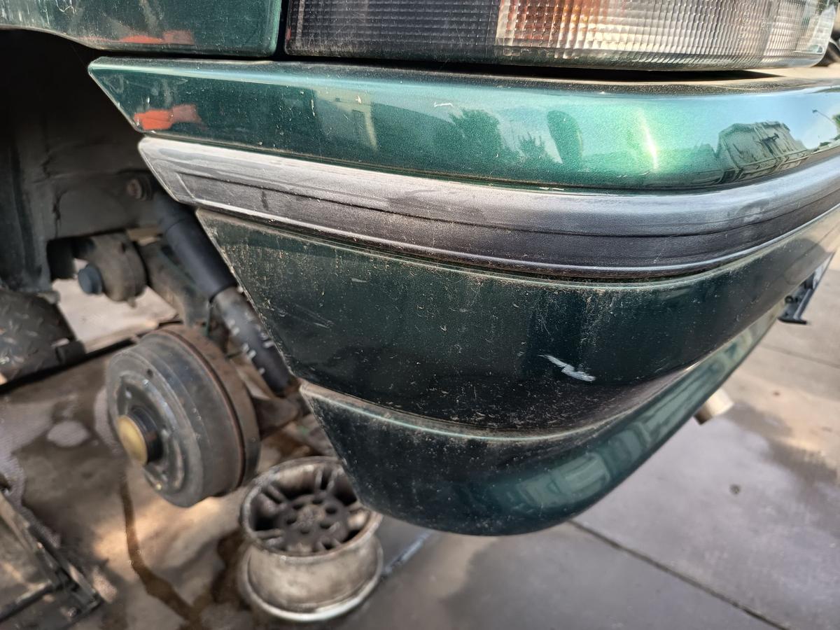 Renault Clio I B/C57 Sto&szlig;stange F&auml;nger hinten Heck Phase 2 963 Englischgr&uuml;n