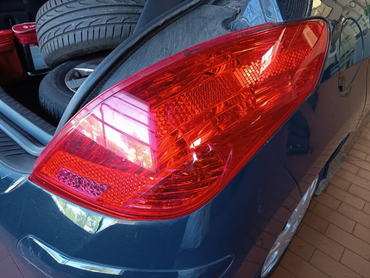 Peugeot 308I original R&uuml;ckleuchte rechts 5 T&uuml;rer Baujahr 2008