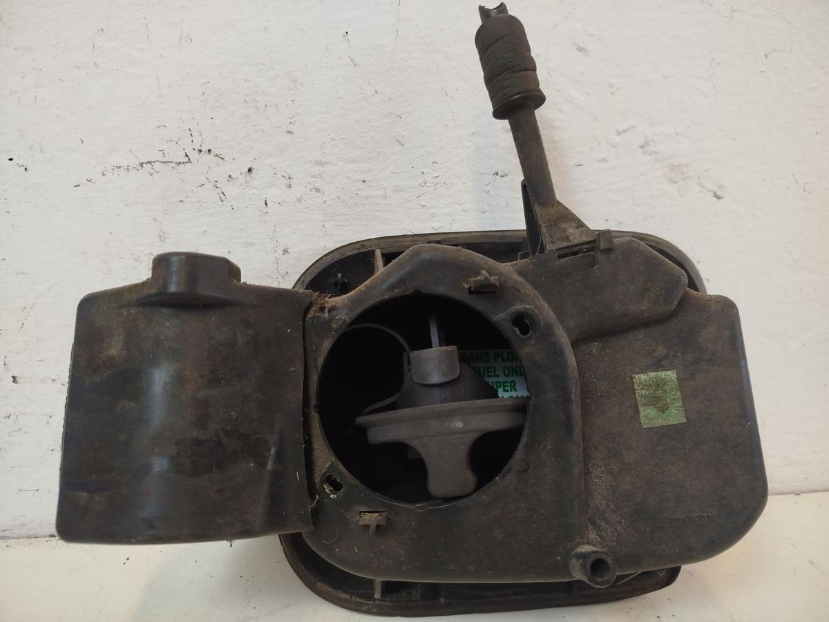 Renault Clio 3 III BR Tankklappe Tankdeckel Tankverschluss TEB66 Gris Eclipse