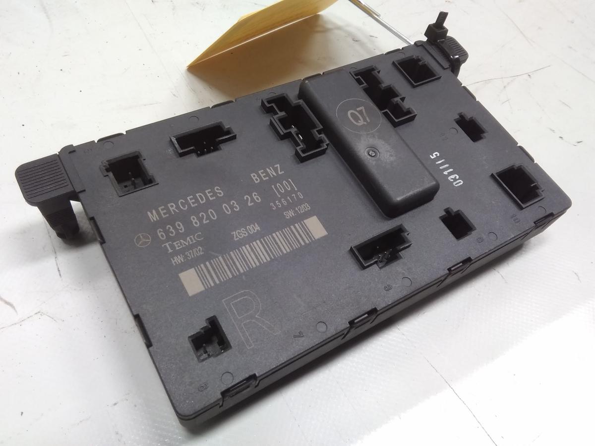 Mercedes Benz Vito 639 original T&uuml;rsteuerger&auml;t vorn rechts 6398200326 Bj.2004