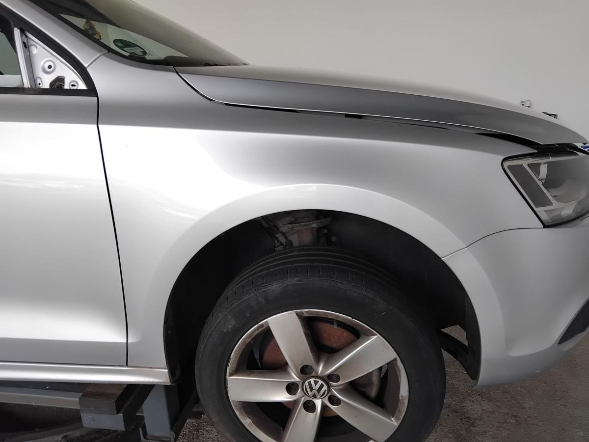 VW Jetta VI 162 original Kotfl&uuml;gel vorn rechts reflexsilbermetallic LA7W BJ2012