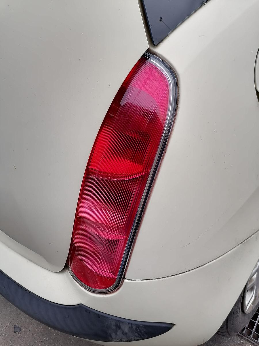 Lancia Ypsilon Rücklicht rechts Rückleuchte Heckleuchte BJ03-06