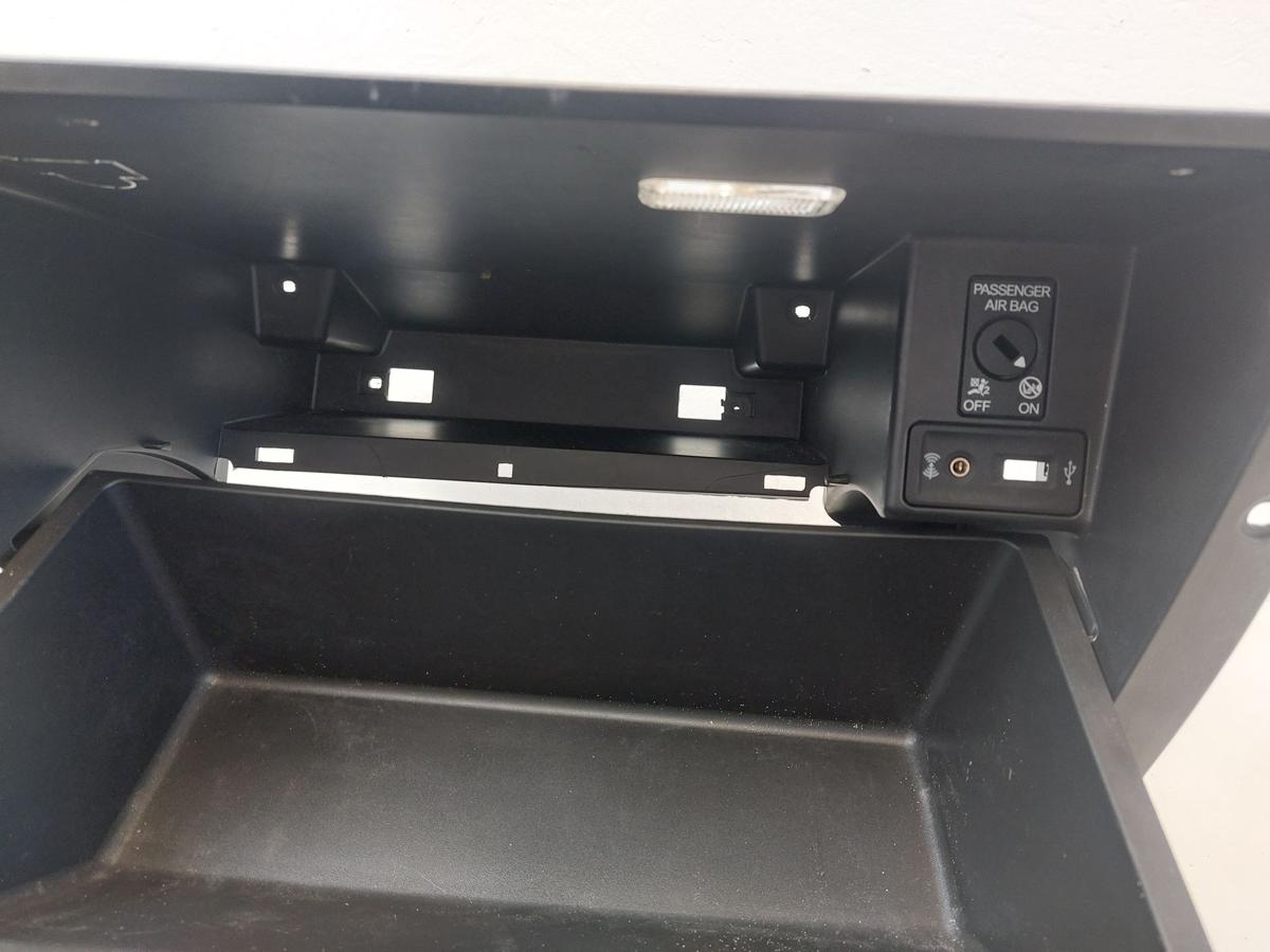 Seat Leon 5F Handschuhfach Handschuhkasten Schalttafelkasten rechts