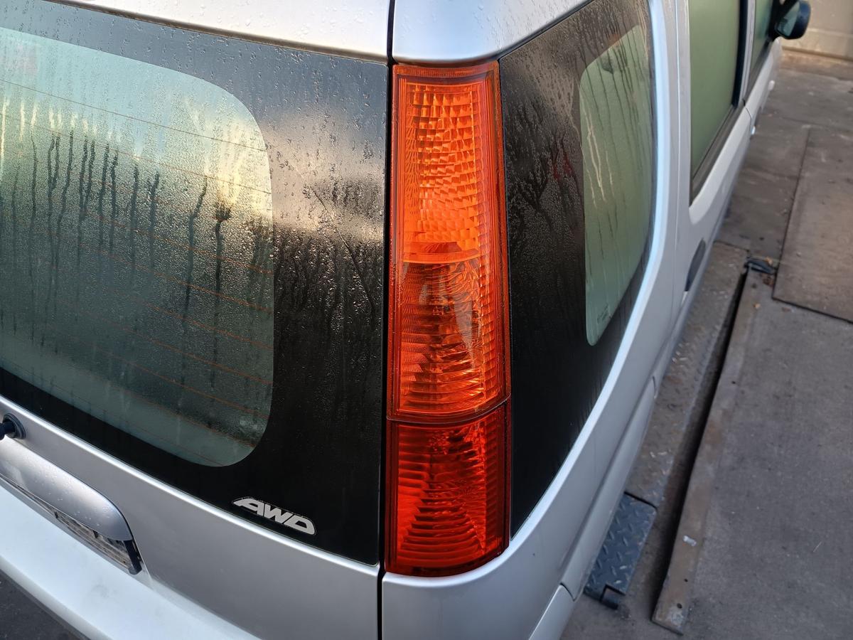 Subaru Justy G3X original R&uuml;ckleuchte rechts Baujahr 2004