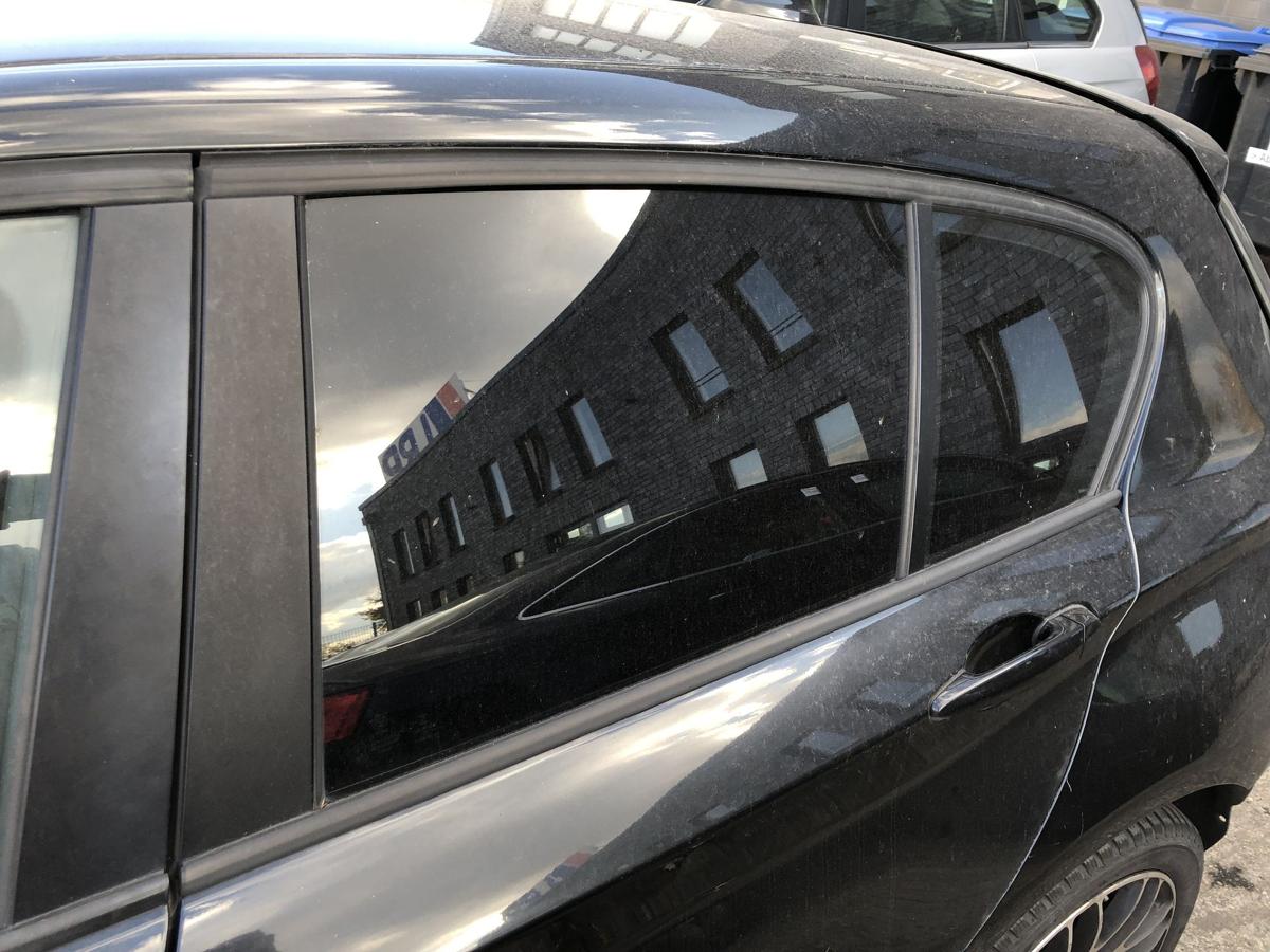 BMW 1er F20 Tür hinten links Fondtür im Rohbau 475 Blacksaphire Metallic