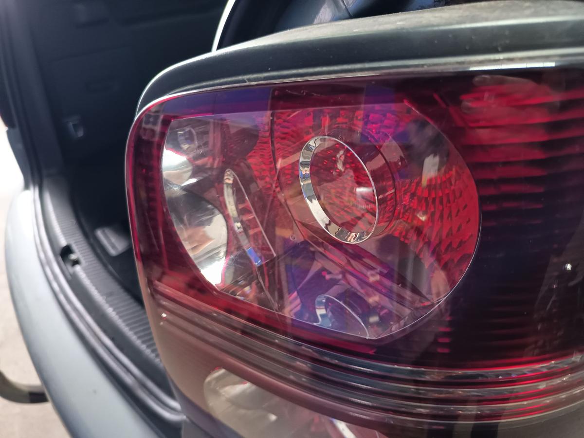 VW Touran 1T3 GP original R&uuml;ckleuchte rechts Heck/Schluss/Licht Bj 2010