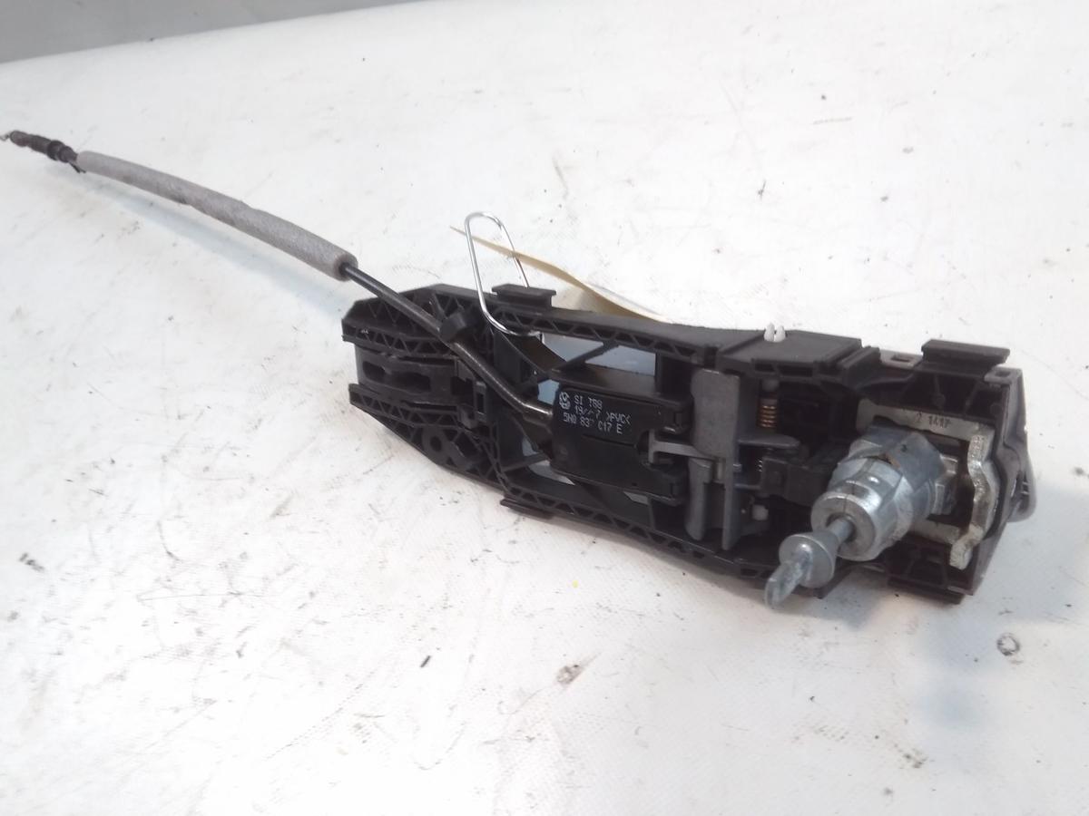 VW Golf 7 original Au&szlig;ent&uuml;rgriff vorn links LB9Z White Silver mit Tr&auml;ger BJ2017