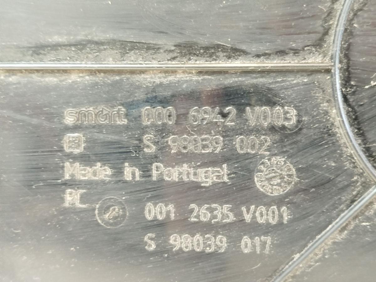 Smart ForTwo 450 Cabrio Ablagefach Fach Schubfach vorn links unter Fahrersitz