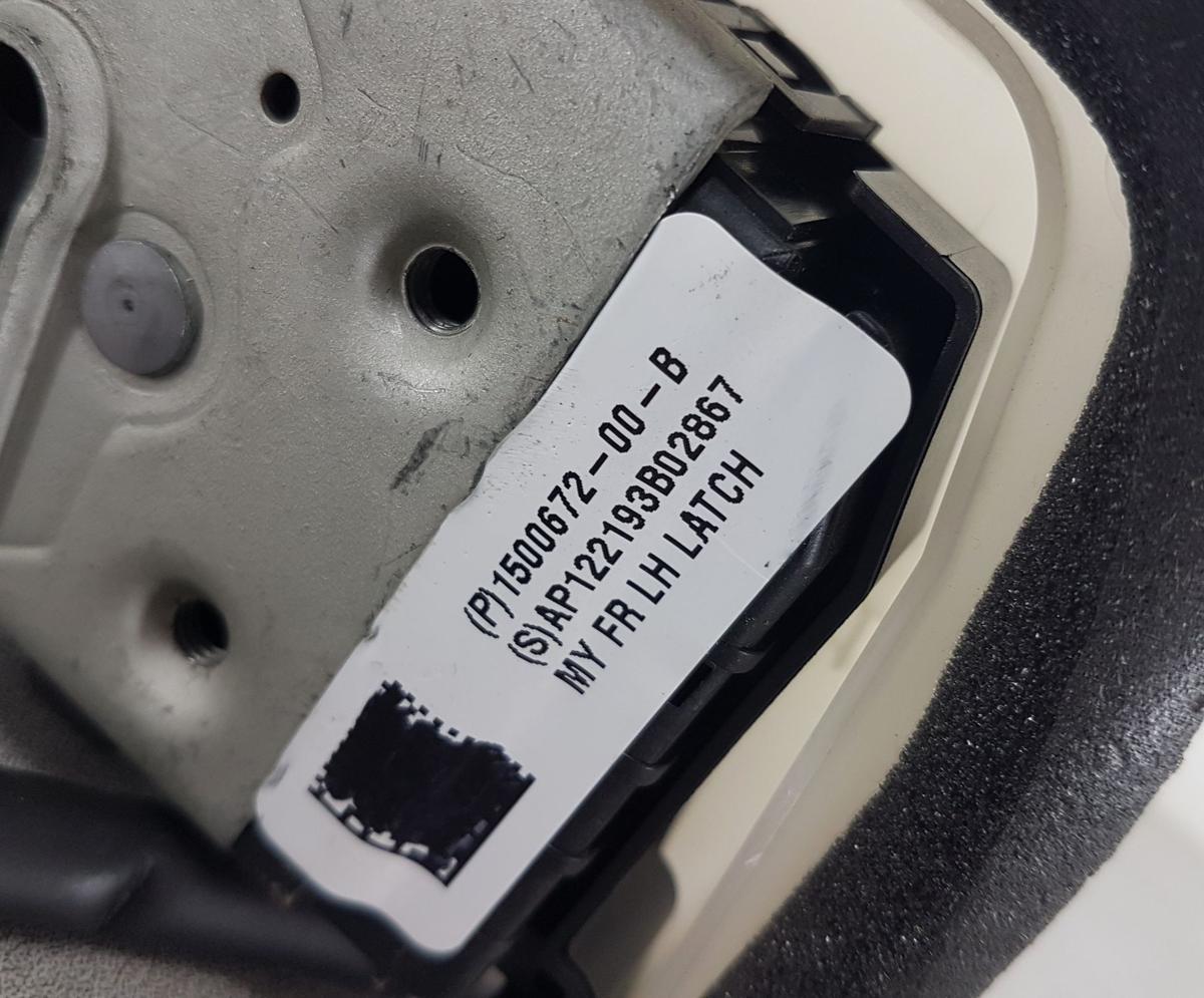 Tesla Model Y T&uuml;rschloss vorn links 1500672-00-B Bj2022 f&uuml;r ZV 7 Pins