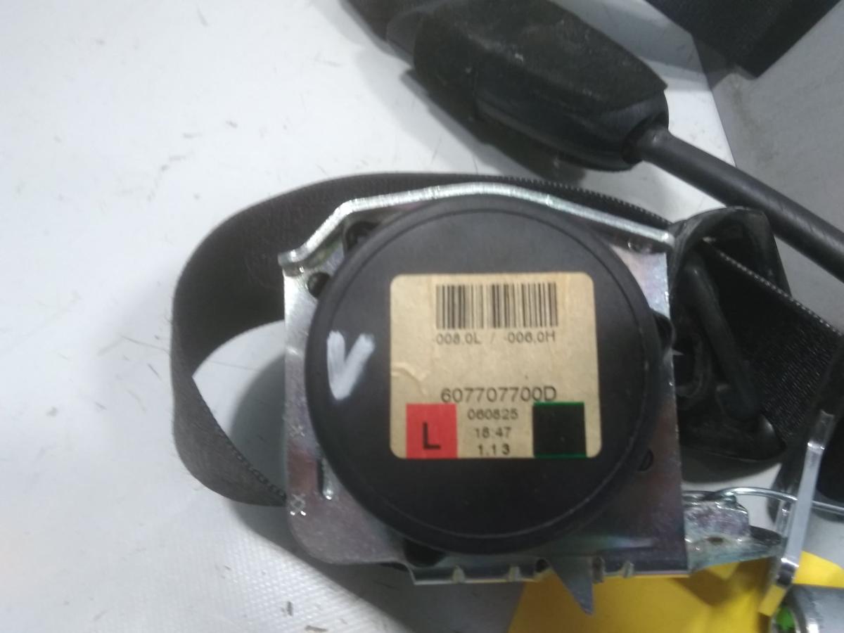 Opel Corsa D original Sicherheitsgurt vorn links 5-Türer unfallfrei BJ2006